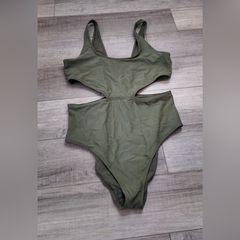 Aerie Green Cut Out One Piece Swimsuit XL Women Chic Cute Swimwear Summer - Picture 4 of 12